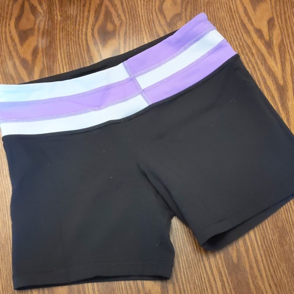 lululemon athletica Pants - Lululemon Groove Short Purple Quilt